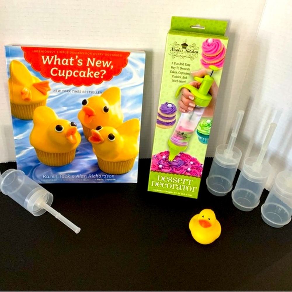 Cupcake Bakeware "What's New" Book#1 w/ Push-Up Cake Poppers & Dessert Decorator